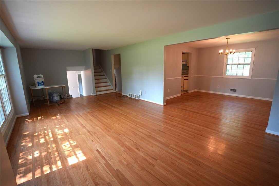 28 Candlewood Dr - Photo 7 of 40