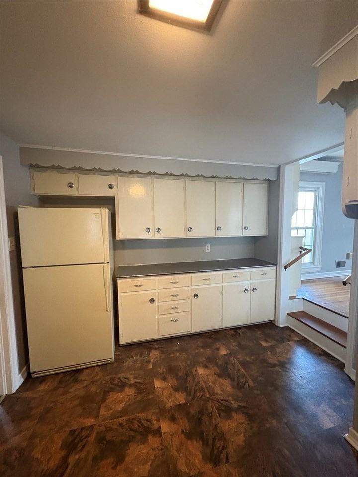 108B Orchard St - Photo 4 of 8