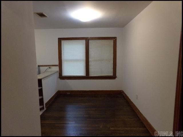 1469 Scott St - Photo 4 of 17