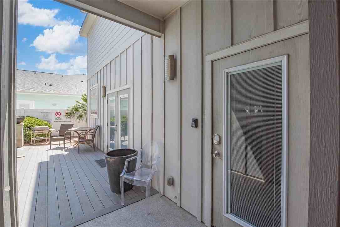 2821 S 11th St #104 - Photo 3 of 40