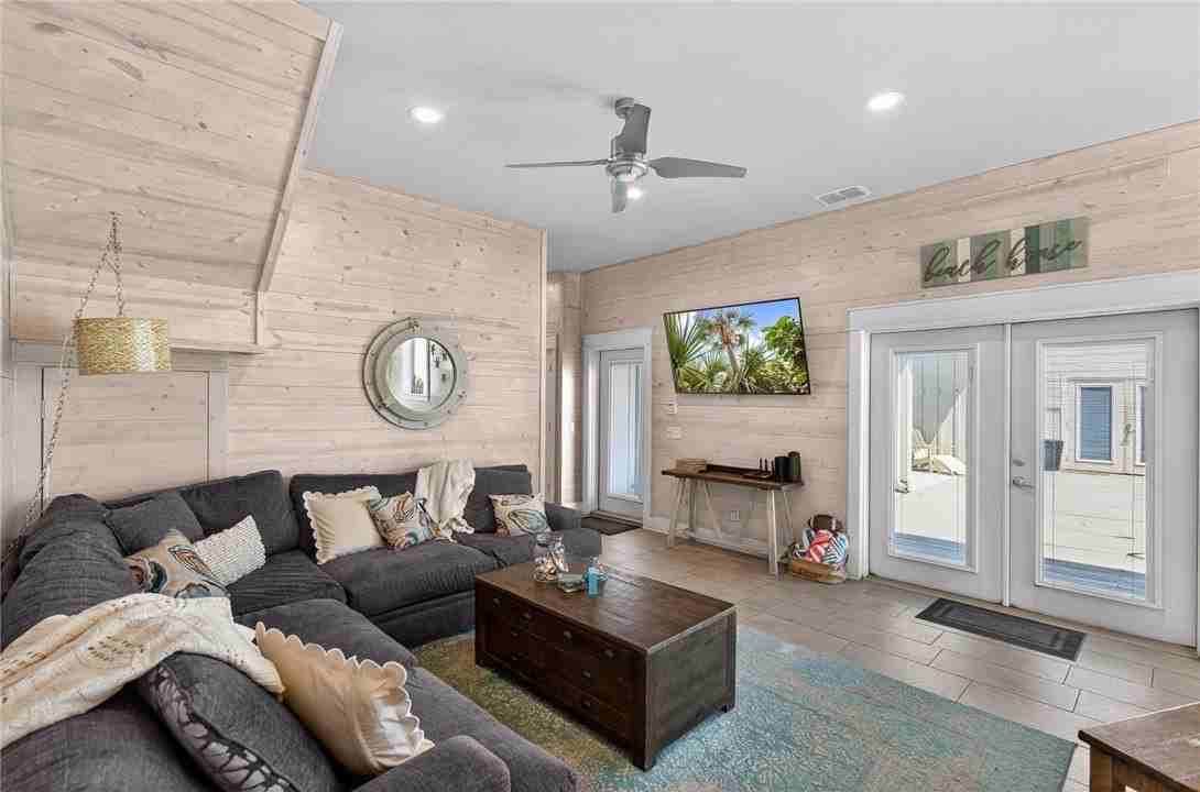 2821 S 11th St #104 - Photo 7 of 40