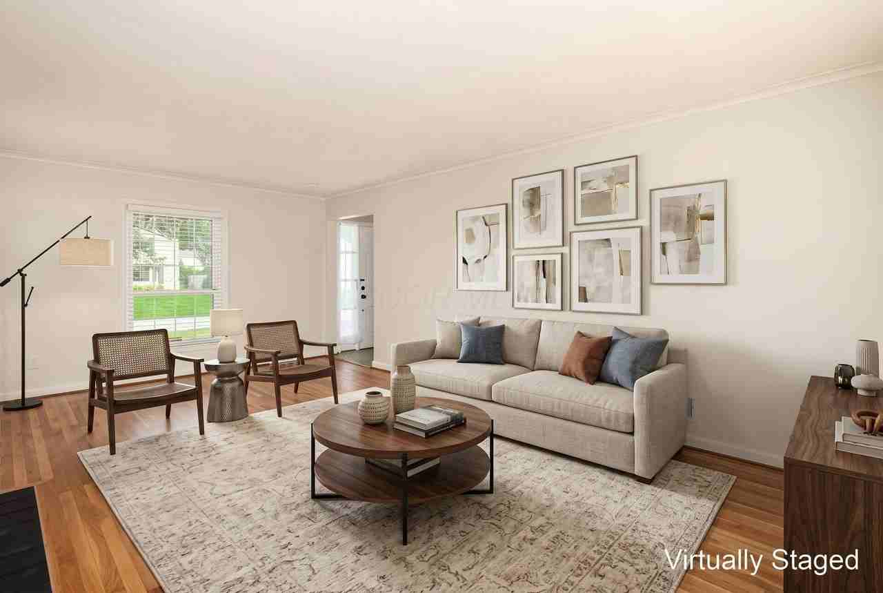 2559 Welsford Rd - Photo 3 of 47