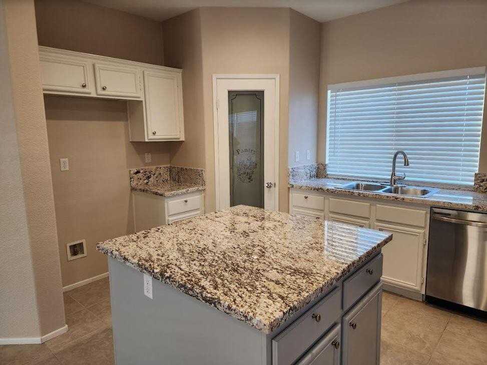 766 Ventana Rdg - Photo 6 of 25