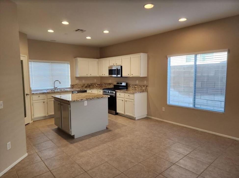 766 Ventana Rdg - Photo 7 of 25