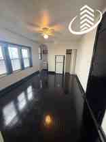 834 W Fullerton Ave #16 - Photo 1 of 1