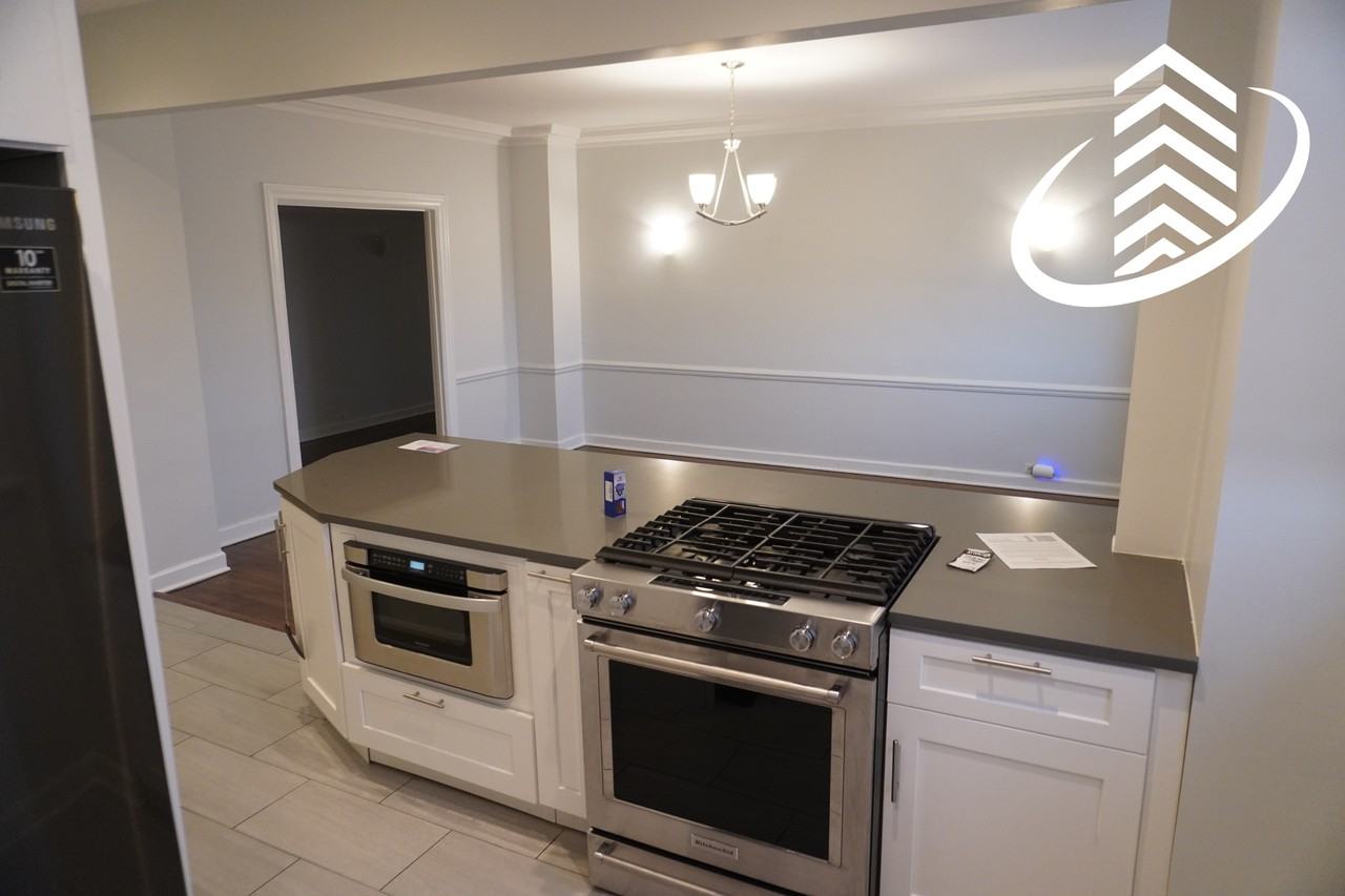 422 W Melrose St #424-15B - Photo 3 of 31