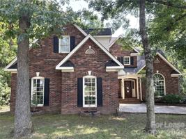 featured image of 2649 Willowbrook Dr