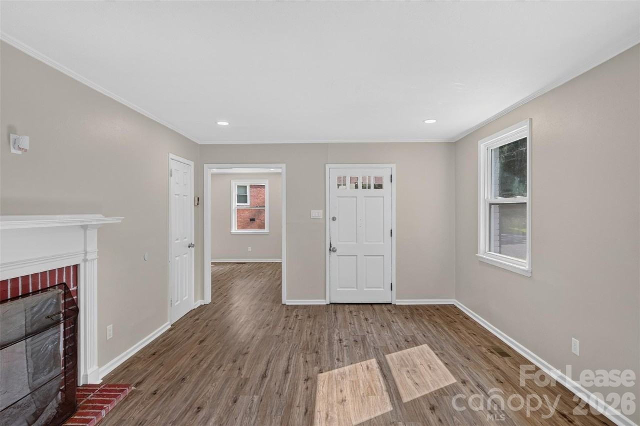 1509 Wickham Ln - Photo 7 of 22