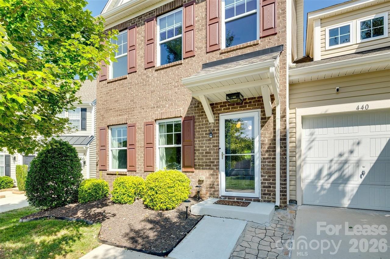 440 Battery Cir - Photo 2 of 39