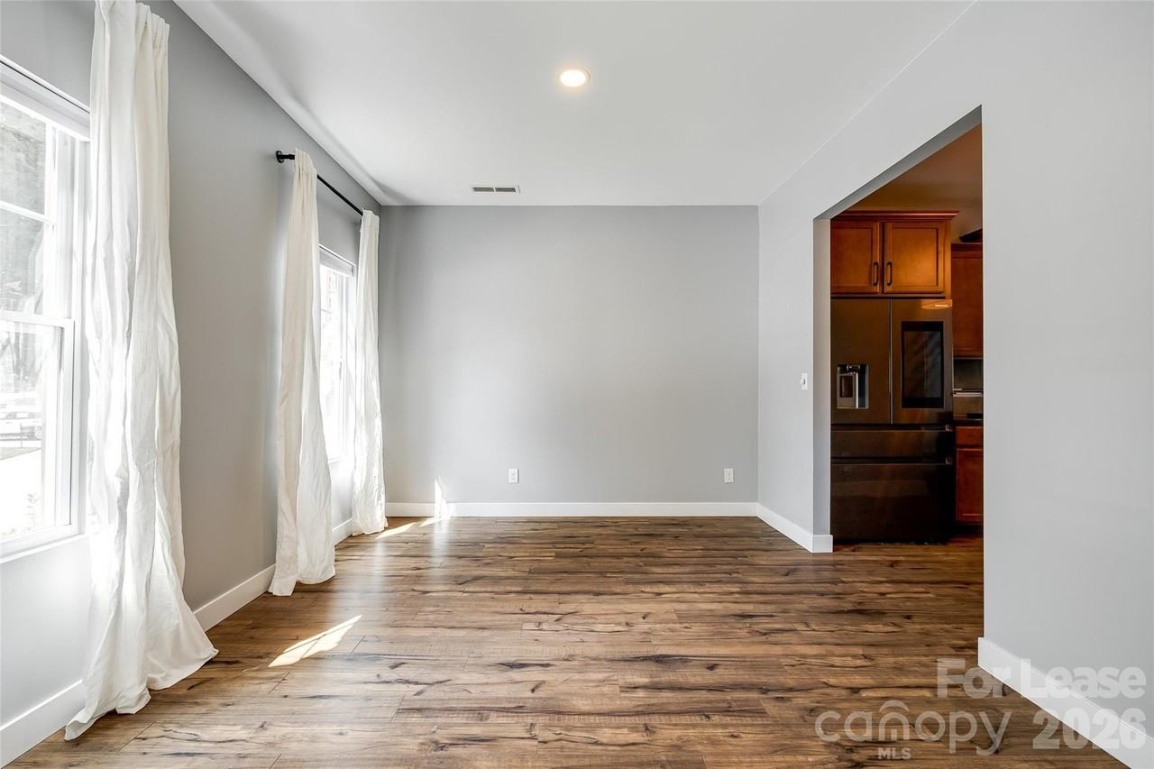 440 Battery Cir - Photo 5 of 39
