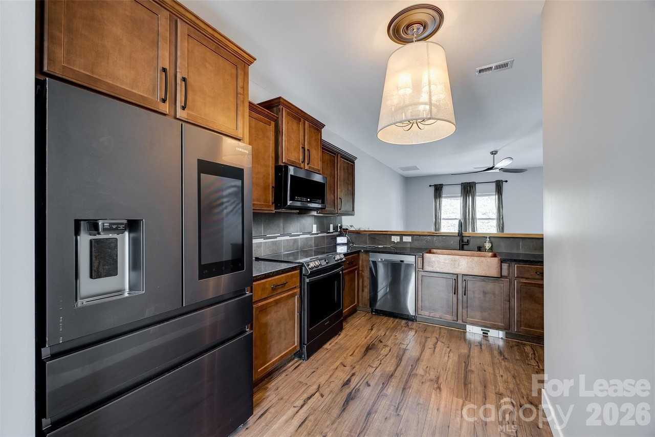 440 Battery Cir - Photo 7 of 39