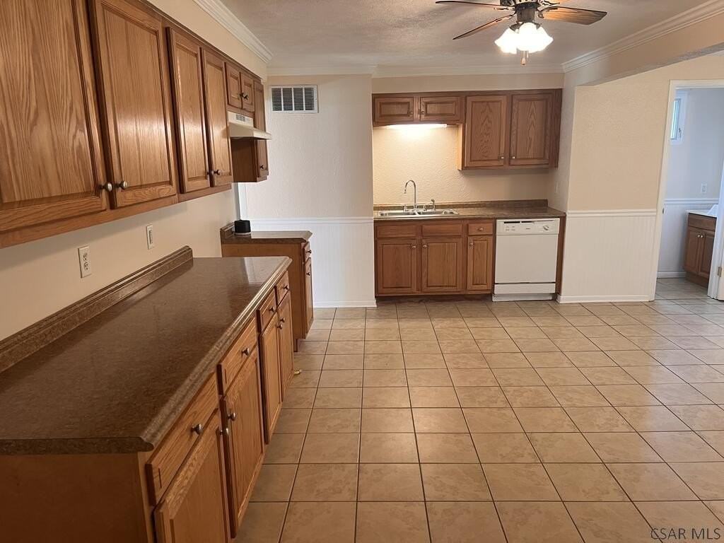138 Work Dr - Photo 7 of 43