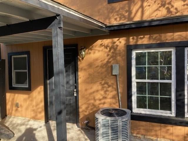 3176 Accabee Rd #C - Photo 2 of 8