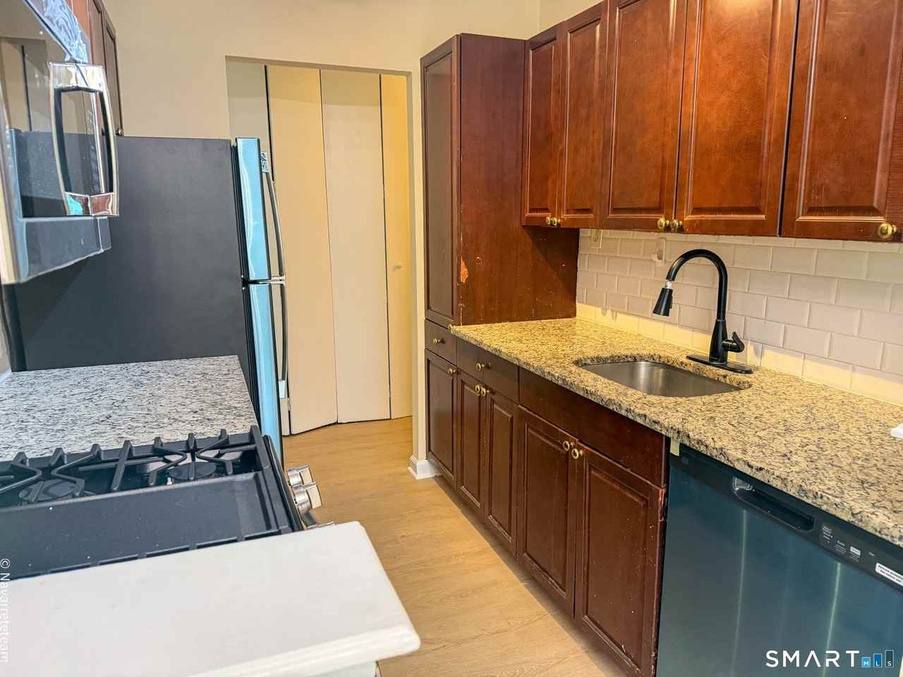 27 Northill St #2F - Photo 6 of 19