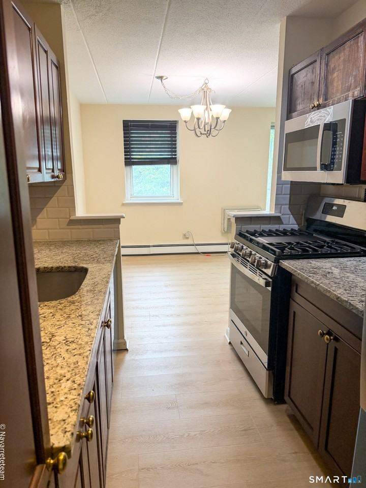 27 Northill St #2F - Photo 7 of 19