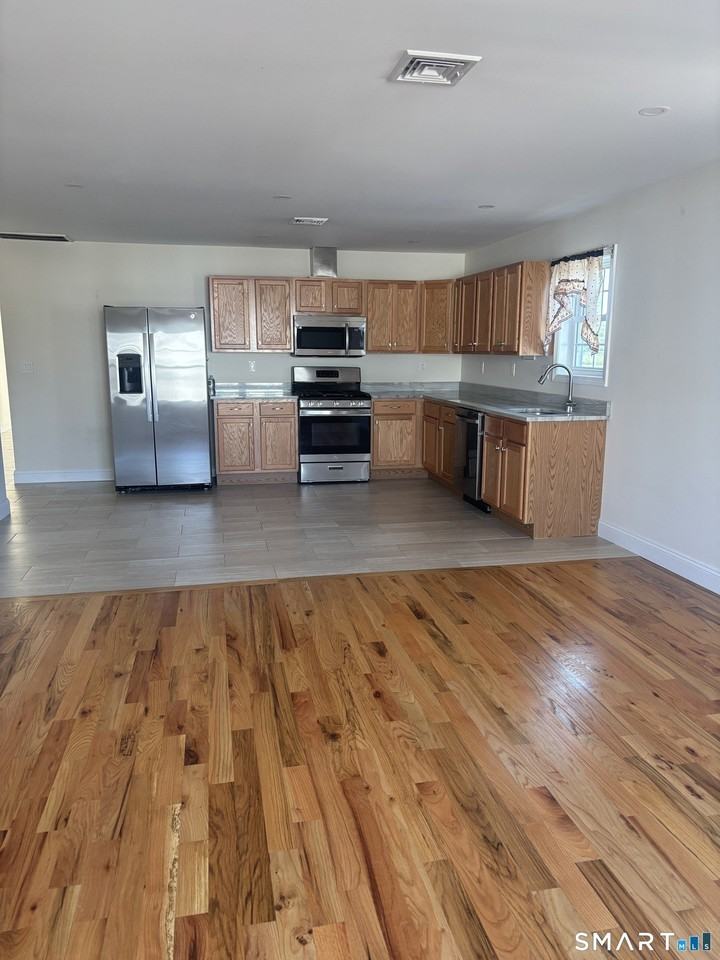 35 Hemingway Ave #C - Photo 3 of 13