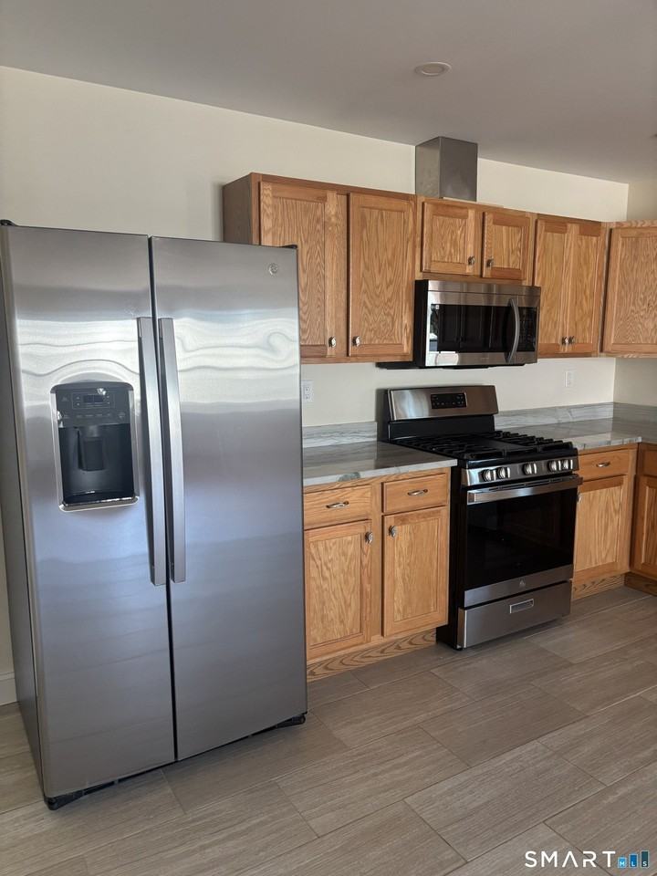 35 Hemingway Ave #C - Photo 6 of 13