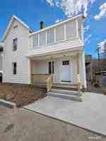 featured image of 14 Smith St #1