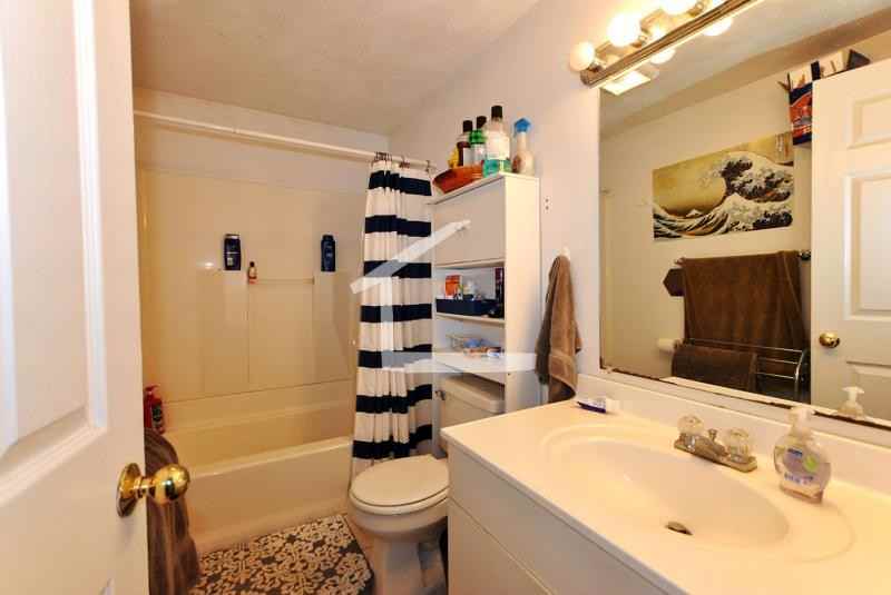 56 Mansfield St #2 - Photo 3 of 8