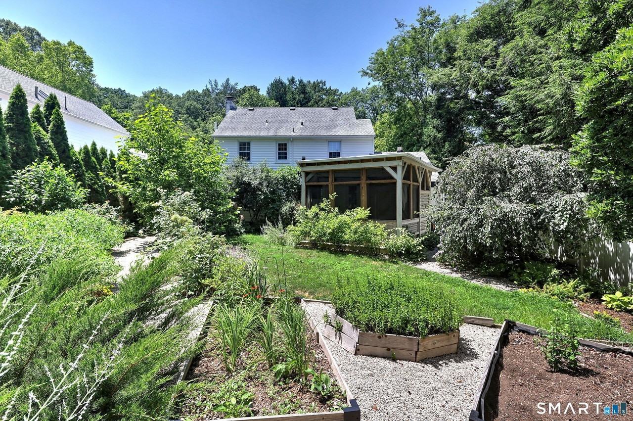 35 Wilkins St - Photo 6 of 40
