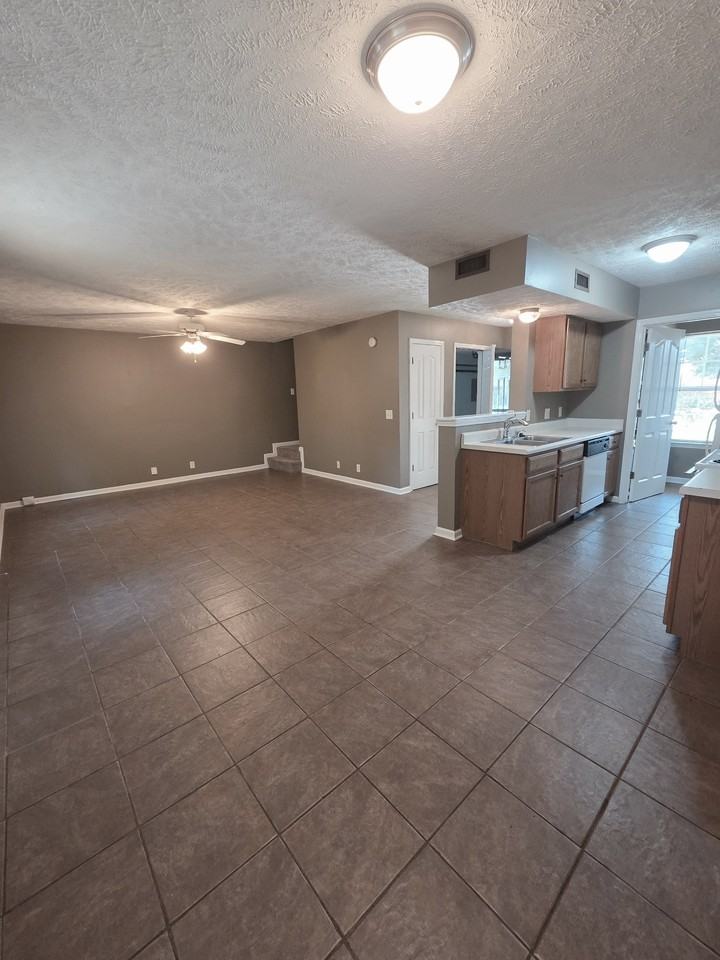 261 Indian Park Dr #1 - Photo 3 of 8