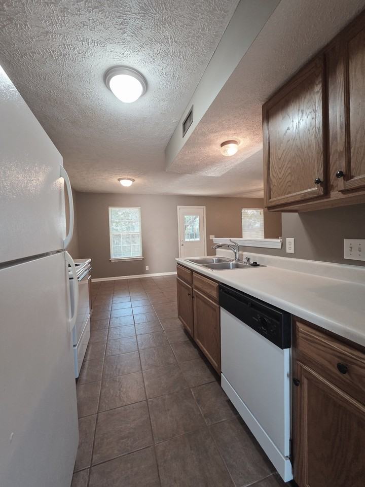 261 Indian Park Dr #1 - Photo 5 of 8