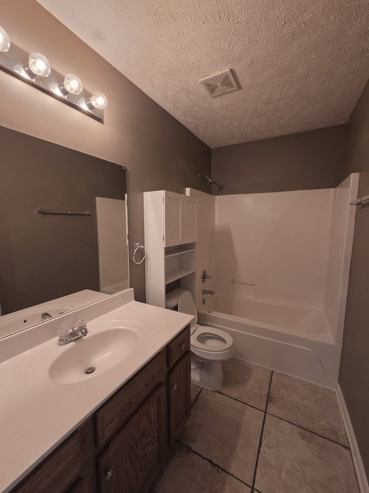 261 Indian Park Dr #1 - Photo 6 of 8
