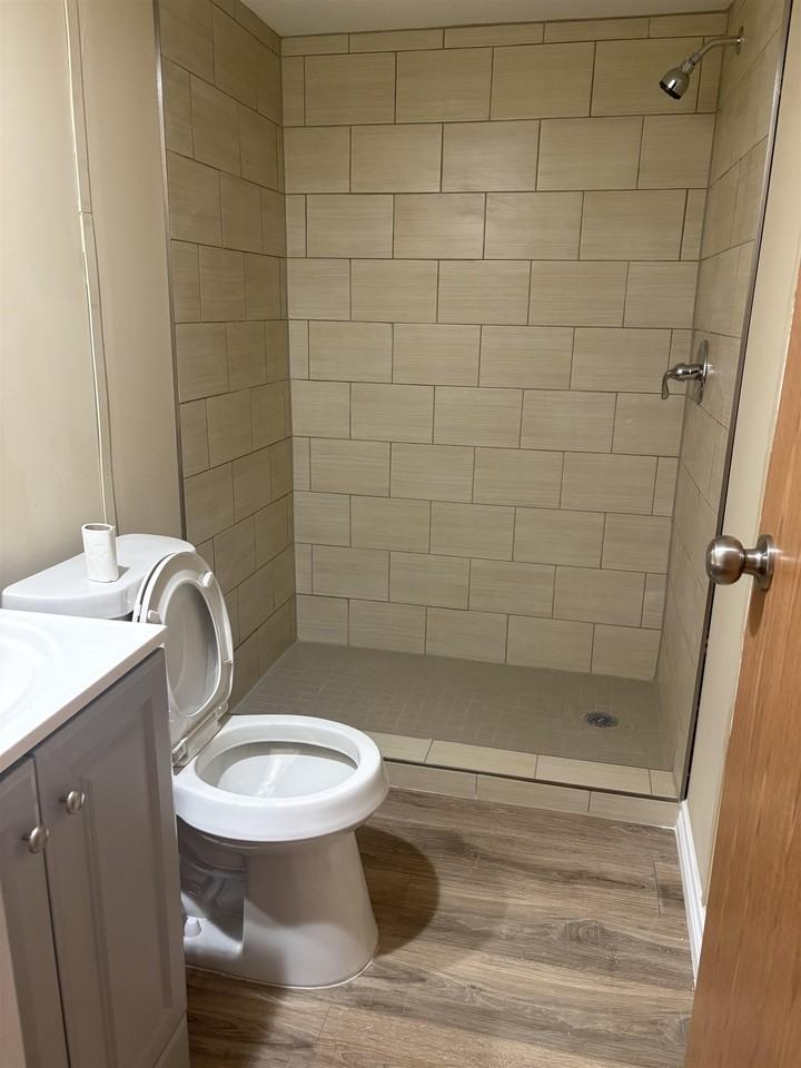 339 Lewis Dr - Photo 6 of 7