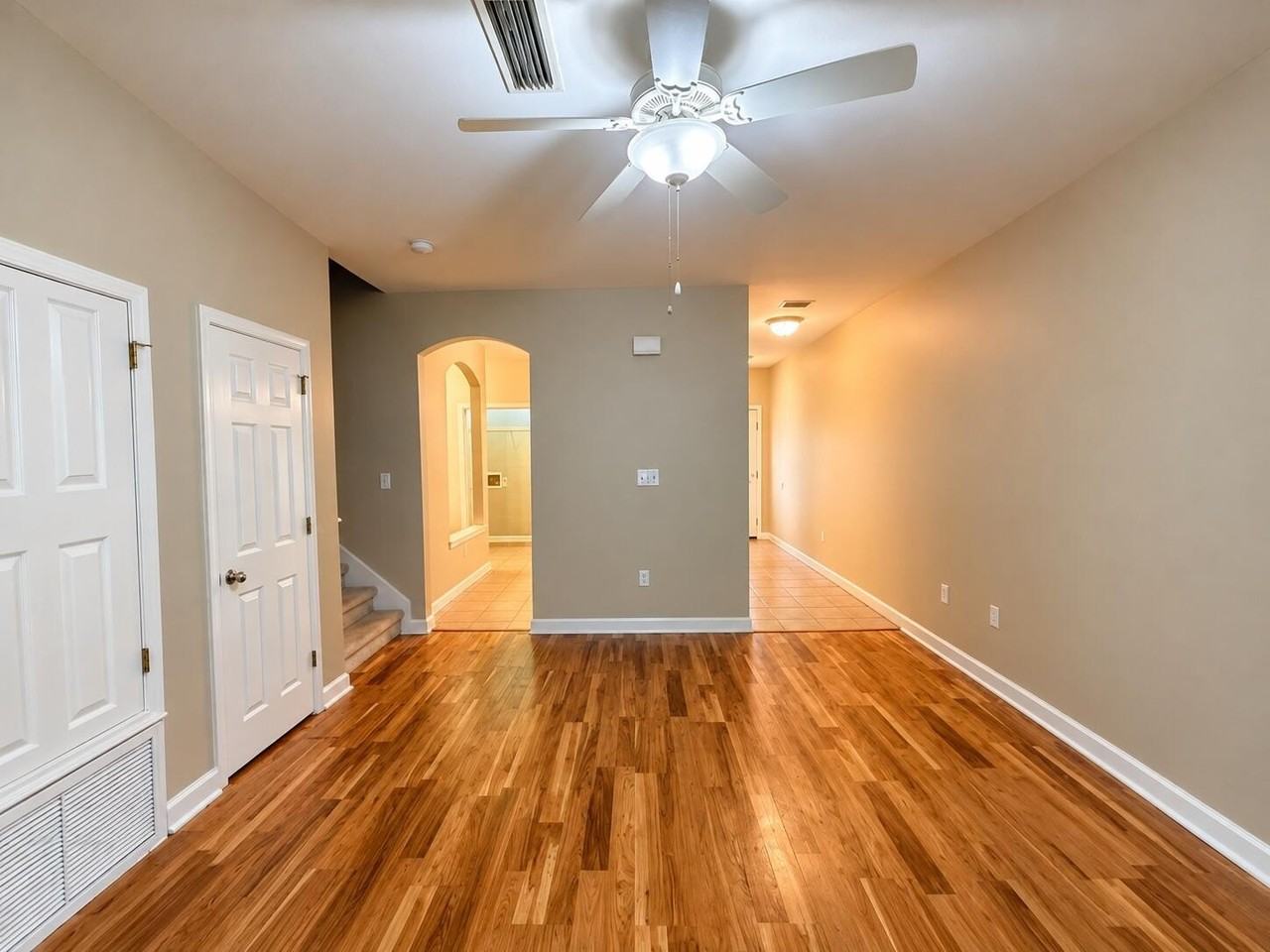 22 Trevor Dr - Photo 3 of 19