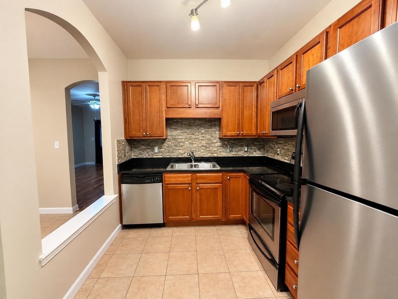 22 Trevor Dr - Photo 5 of 19