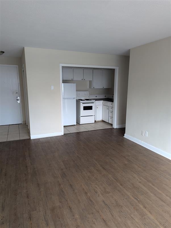 360 Dundas Street #201 - Photo 2 of 7