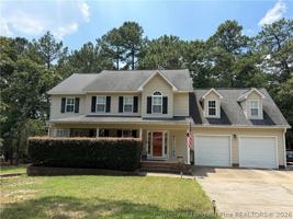 featured image of 35 Woodbury Ln