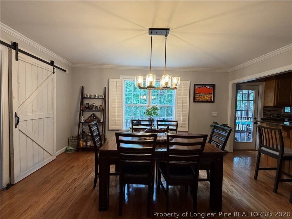 35 Woodbury Ln - Photo 4 of 18