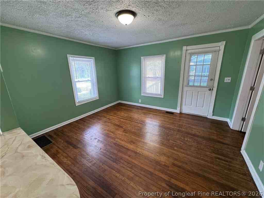 75 Delmar St - Photo 7 of 24