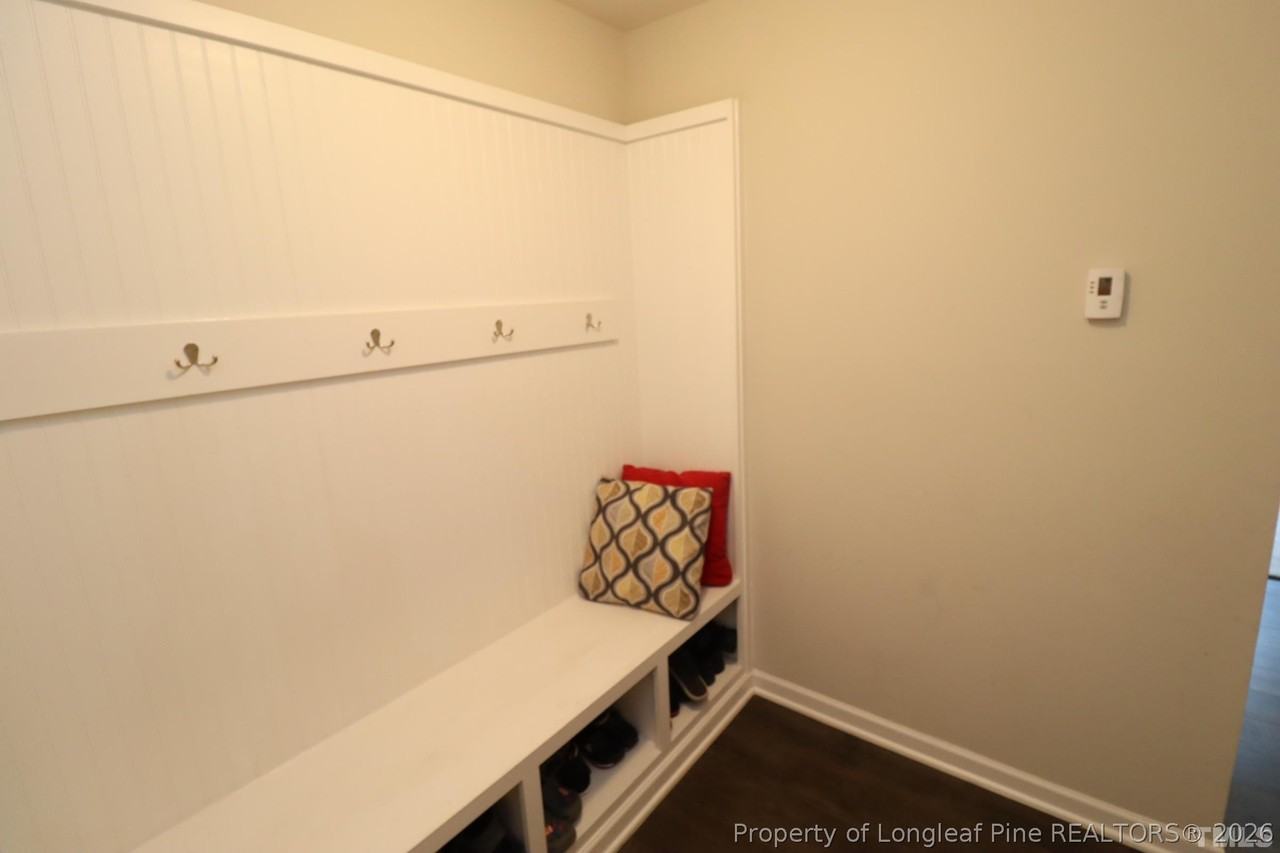 584 Grand Central Sta - Photo 5 of 46