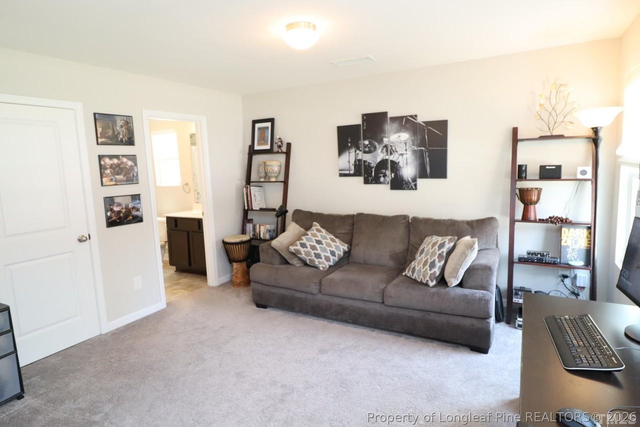 584 Grand Central Sta - Photo 7 of 46