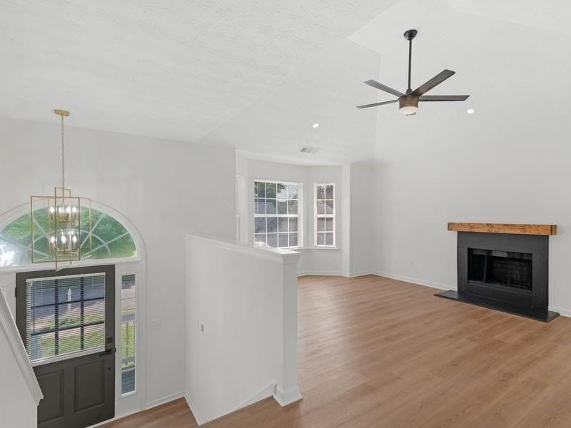 6060 Winston Trce - Photo 3 of 43