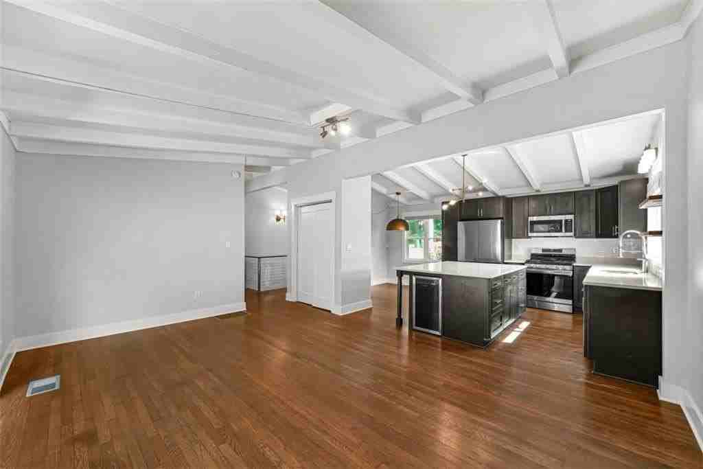 3476 Alison Dr - Photo 6 of 30