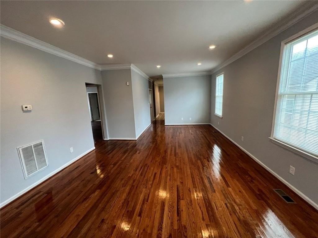 699 Smith St Sw - Photo 3 of 20