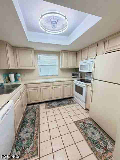 4703 Se 17th Pl #402 - Photo 5 of 44