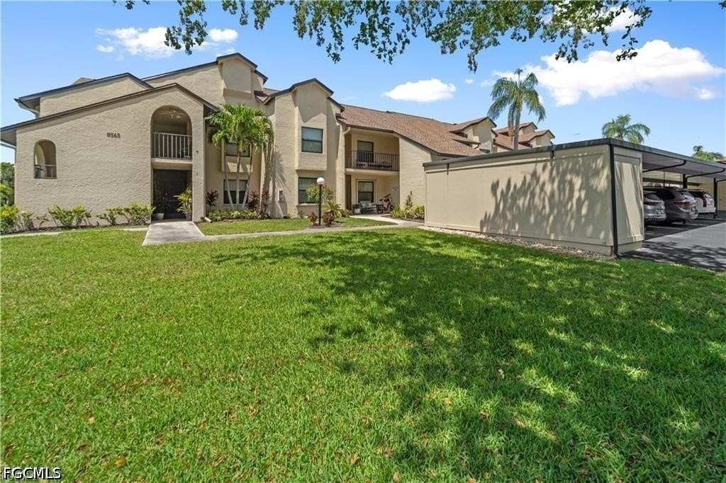 8565 Charter Club Cir #6 - Photo 3 of 37