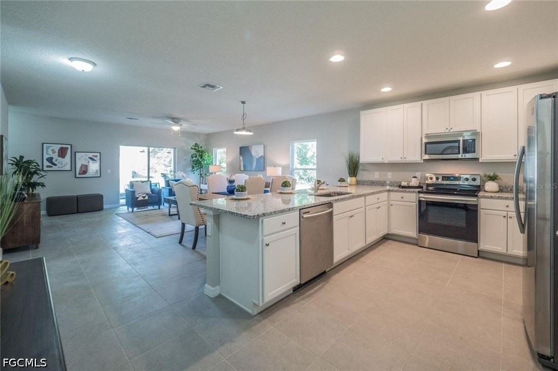 467 Ne 1st Ave - Photo 7 of 25