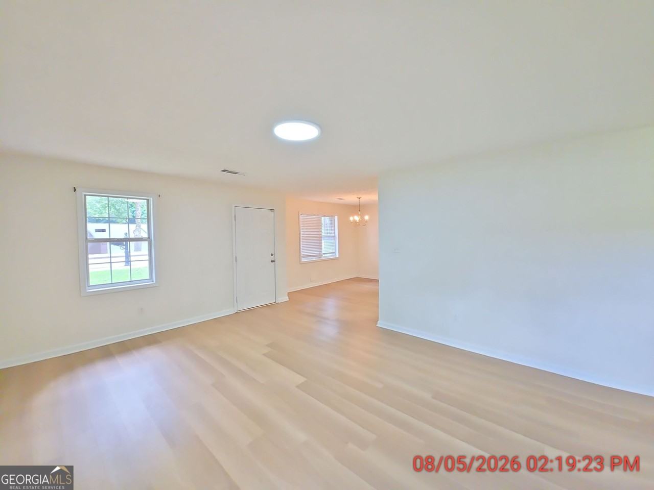48 Phillips Dr - Photo 2 of 10