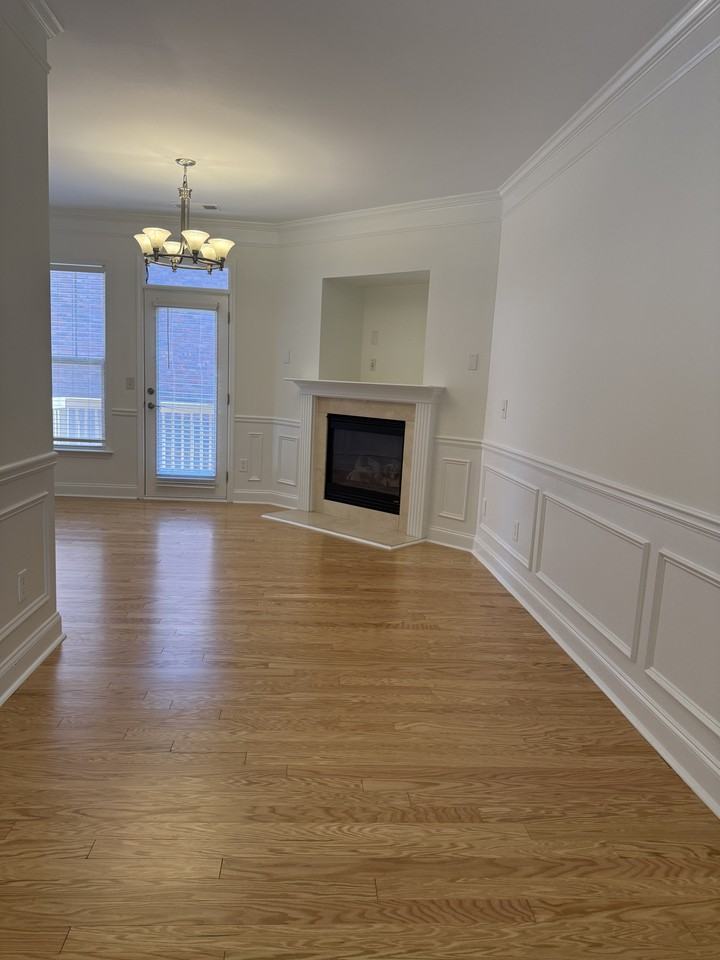 209 16th St Nw #1 - Photo 5 of 49