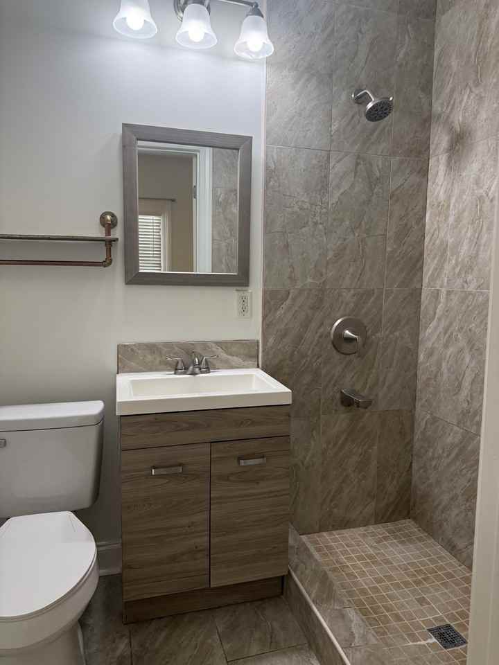 209 16th St Nw #1 - Photo 7 of 49
