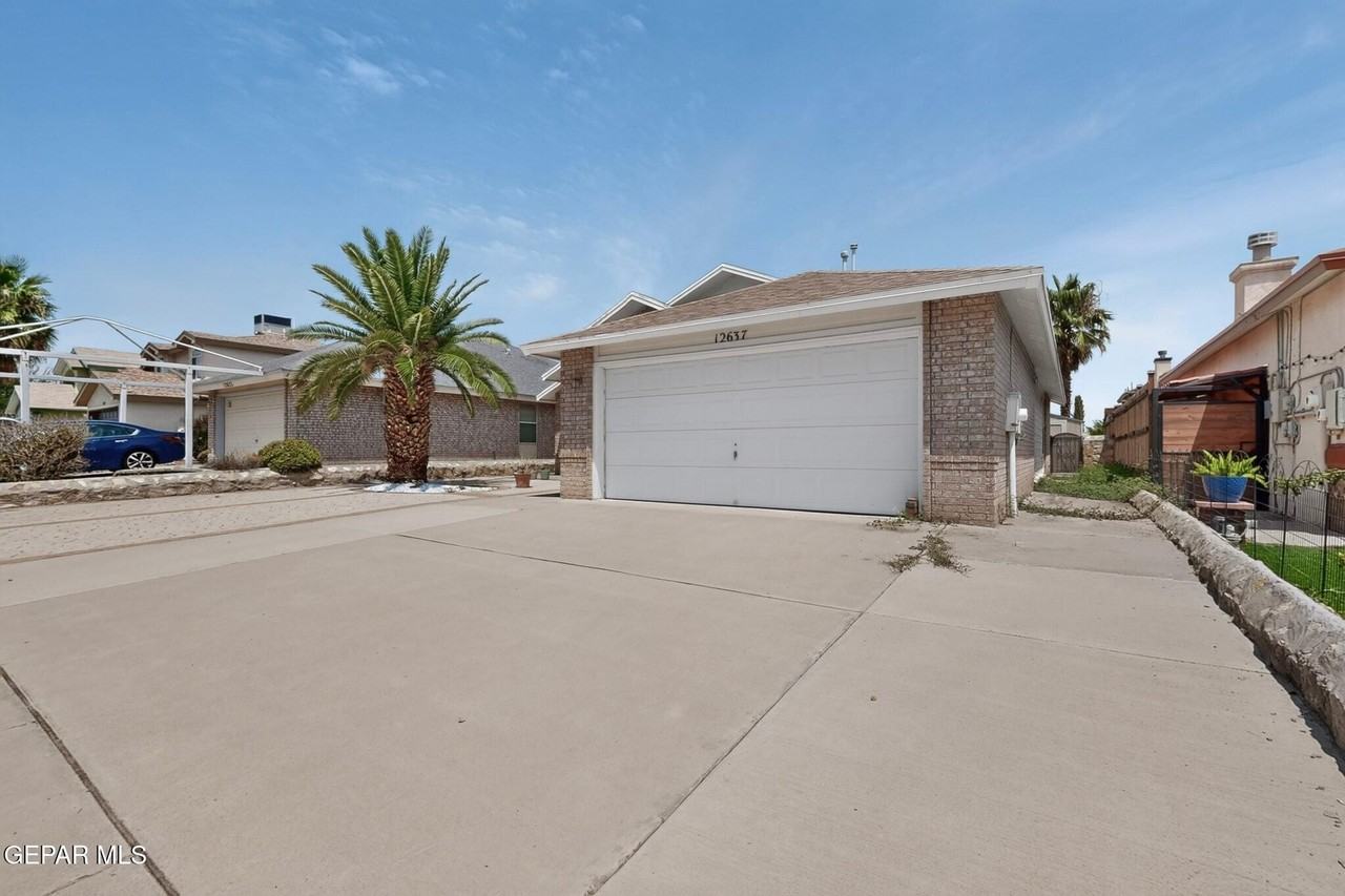 12637 Setting Sun Dr - Photo 4 of 44