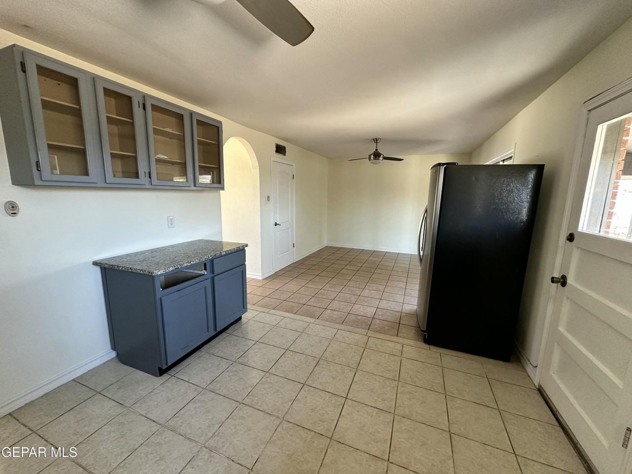 10336 Windsor Dr - Photo 5 of 16