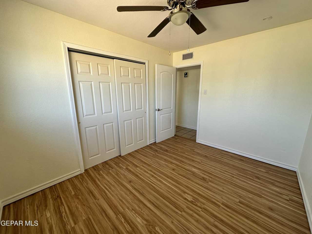 10336 Windsor Dr - Photo 7 of 16