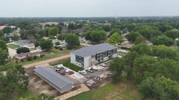 featured image of 410 8th St Se