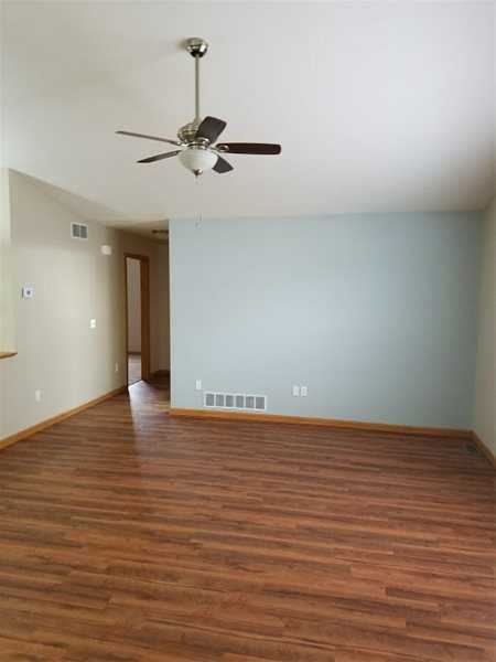 4453 136th Ave - Photo 3 of 7